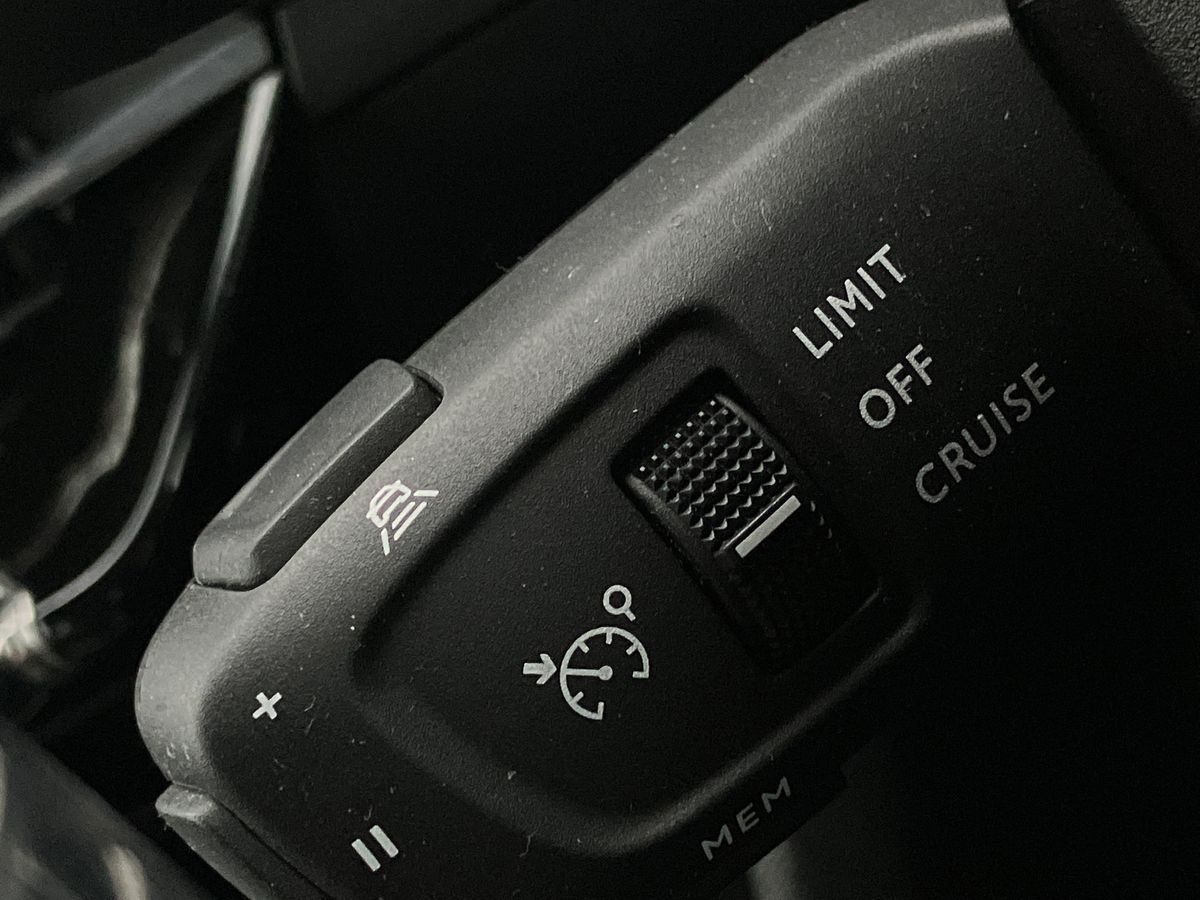 Used Peugeot 2008 2020 for sale - 77635572: Photo 29