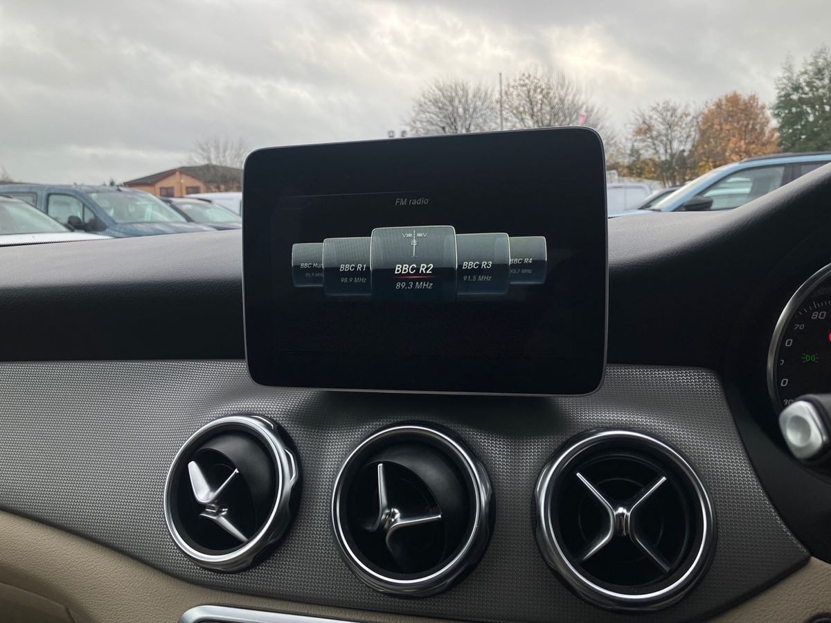 Used Mercedes-Benz GLA 2019 for sale - 76663296: Photo 10