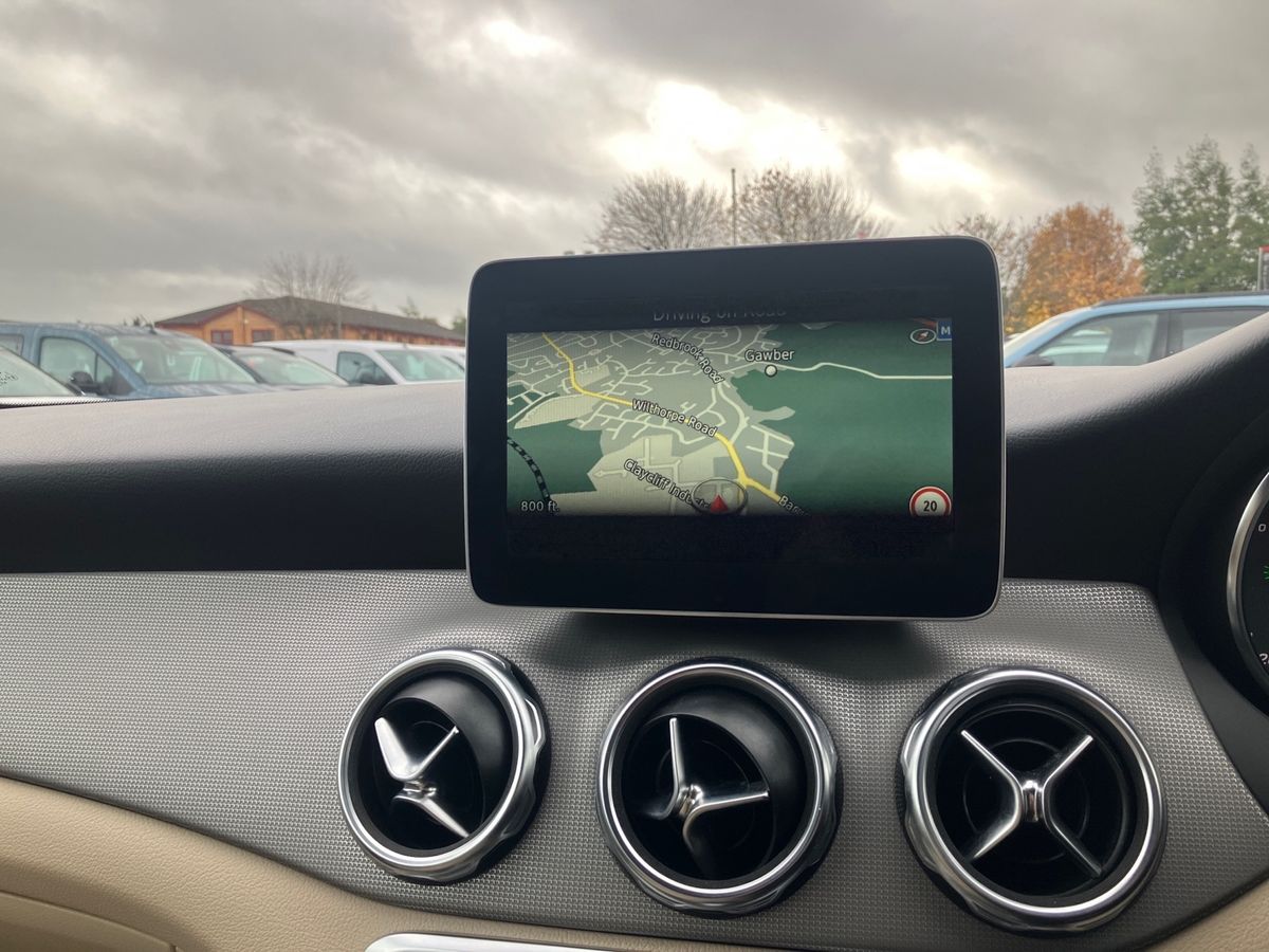 Used Mercedes-Benz GLA 2019 for sale - 76663296: Photo 11