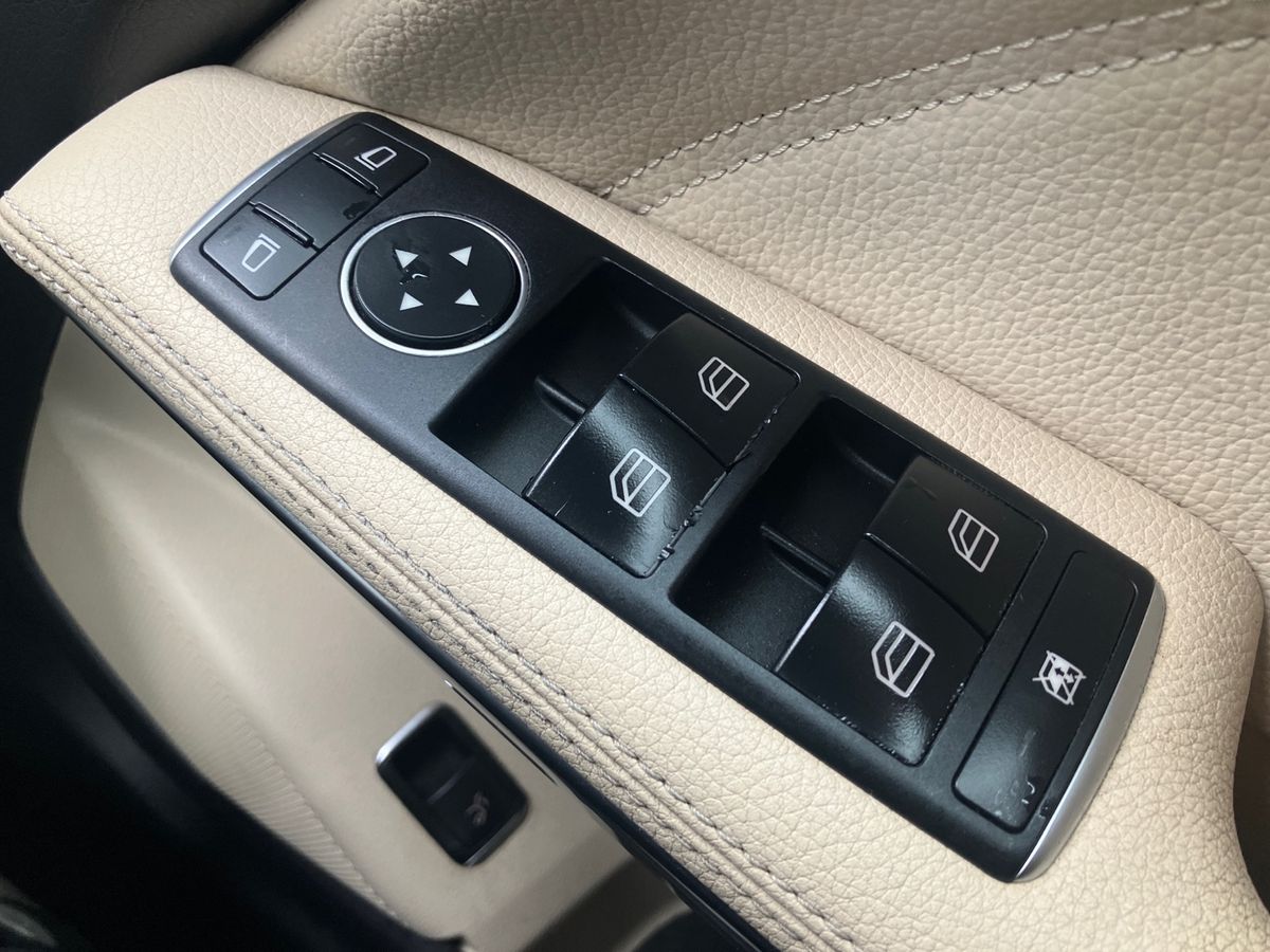 Used Mercedes-Benz GLA 2019 for sale - 76663296: Photo 18