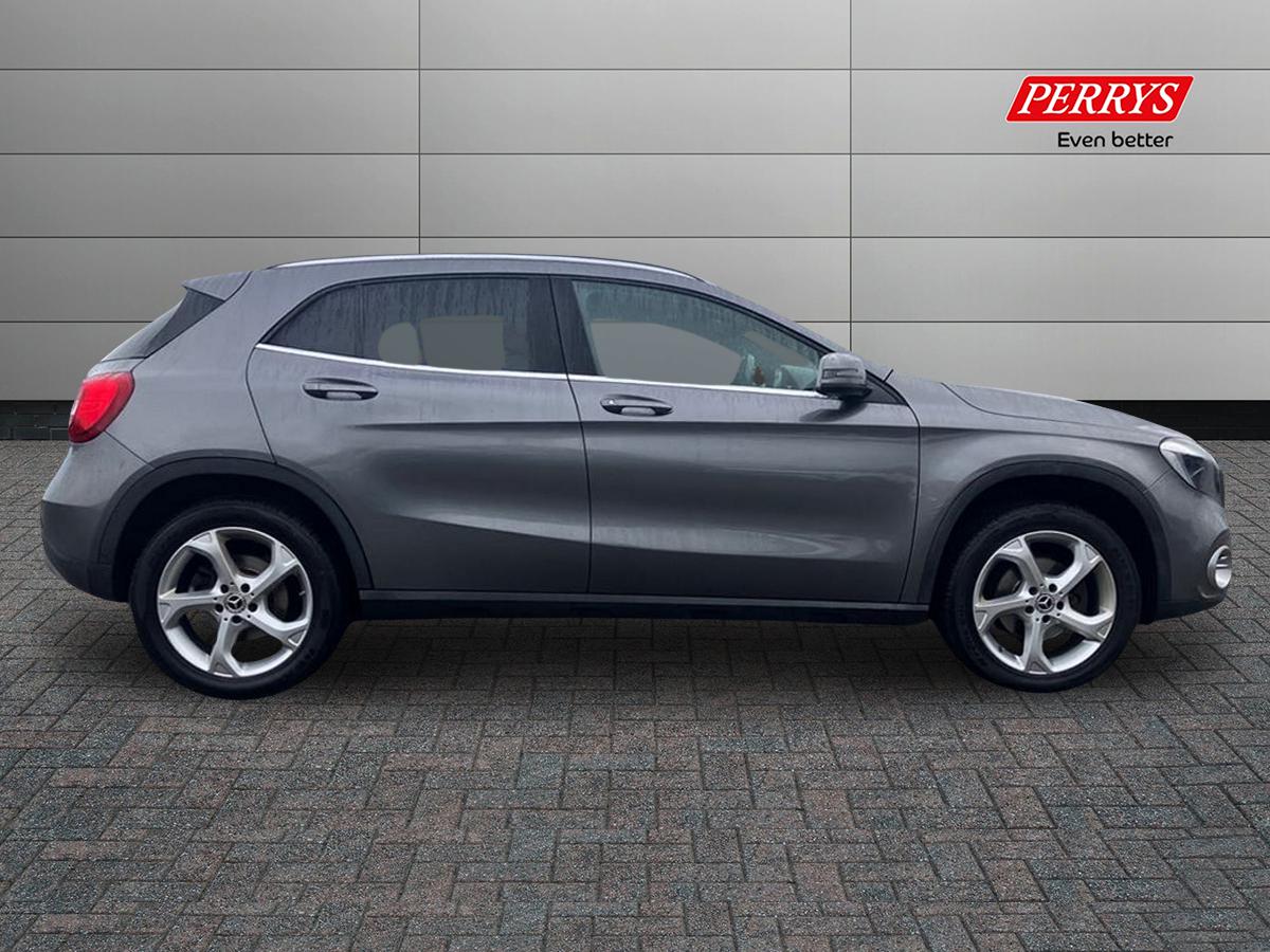 Used Mercedes-Benz GLA 2019 for sale - 76663296: Photo 3