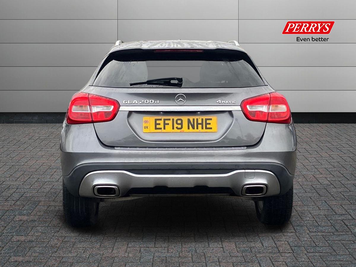 Used Mercedes-Benz GLA 2019 for sale - 76663296: Photo 5