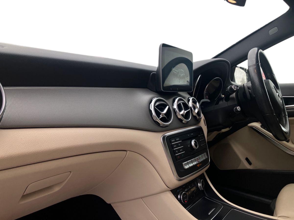 Used Mercedes-Benz GLA 2019 for sale - 76663296: Photo 6