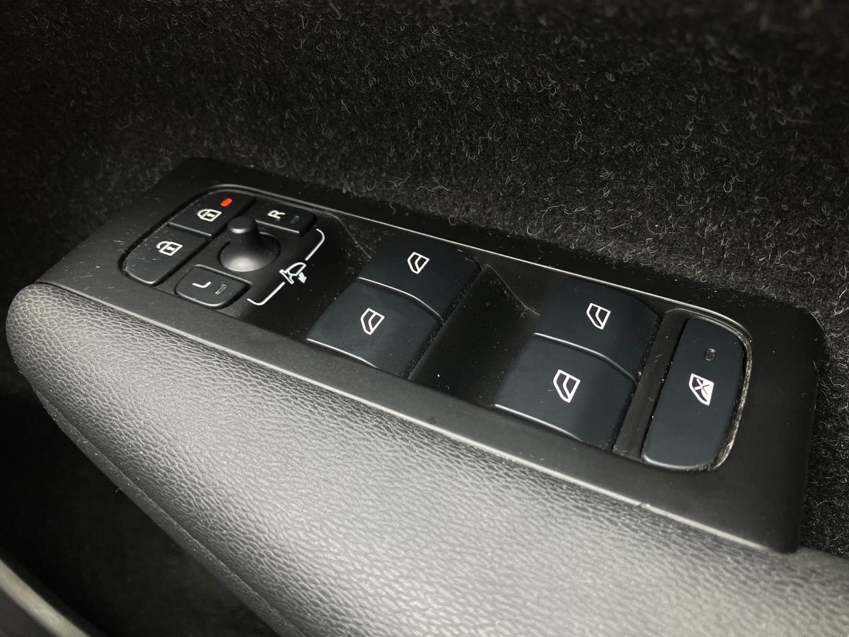 Used Volvo XC40 2021 for sale - 75932642: Photo 18