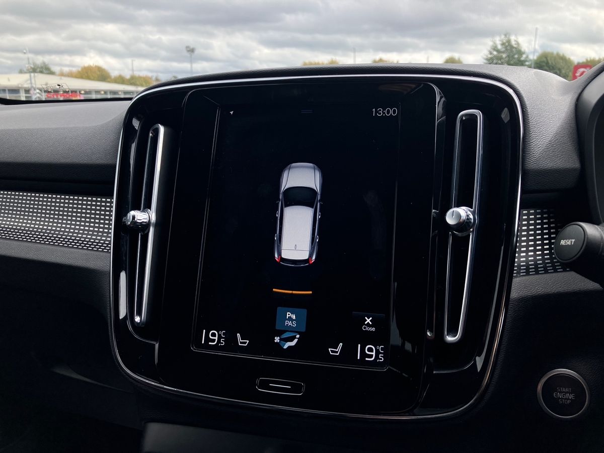 Used Volvo XC40 2021 for sale - 75932642: Photo 27