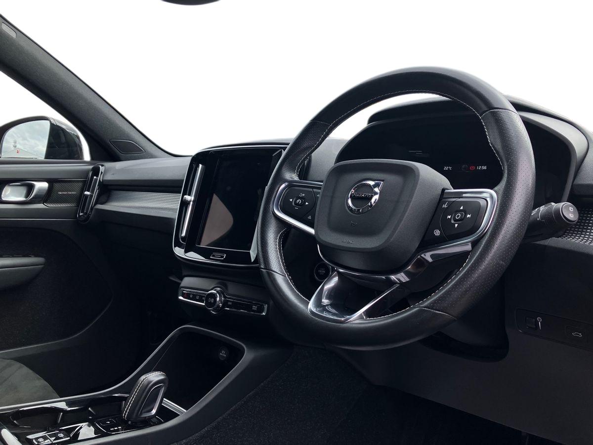 Used Volvo XC40 2021 for sale - 75932642: Photo 8