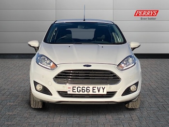Used Ford Fiesta 2017 for sale - 76706900: Photo