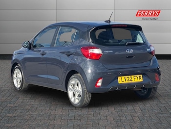 Used Hyundai i10 2022 for sale - 76097363: Photo