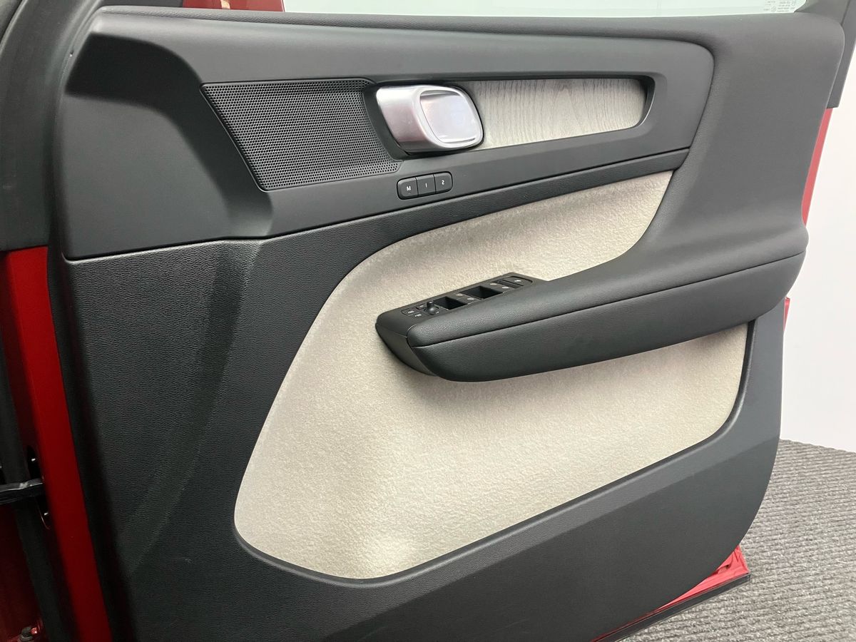 Used Volvo XC40 2020 for sale - 77666296: Photo 33