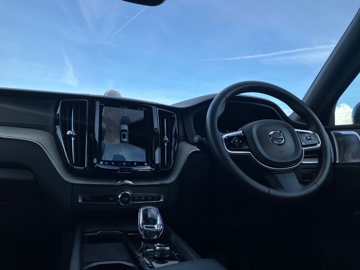 Used Volvo XC60 2023 for sale - 76351875: Photo 17