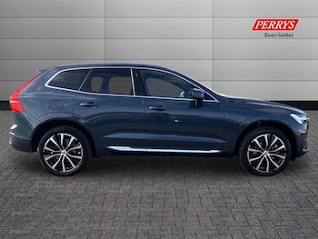 Used Volvo XC60 2023 for sale - 76351875: Photo