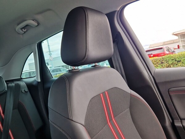 Used Vauxhall Crossland 2021 for sale - 76192267: Photo 32