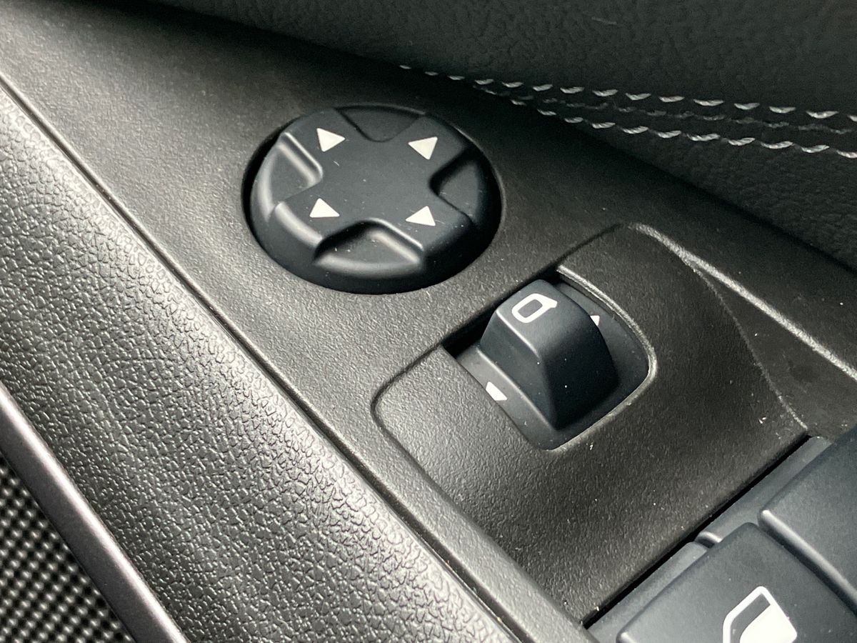 Used Vauxhall Crossland 2021 for sale - 75932897: Photo 39