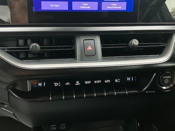 Used Lexus UX 2023 for sale - 76128162: Photo 14