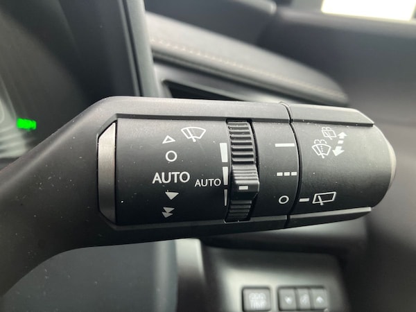Used Lexus UX 2023 for sale - 76128162: Photo 33