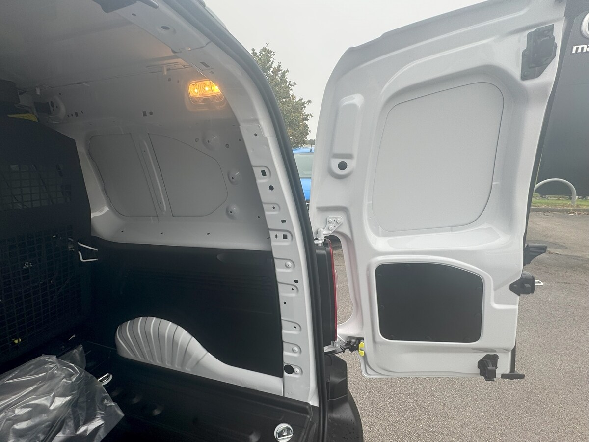 Used Vauxhall Combo 2025 for sale - 74924337: Photo 16