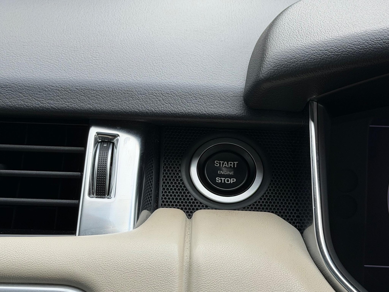 Used Land Rover Range Rover Sport 2020 for sale - 76397998: Photo 55