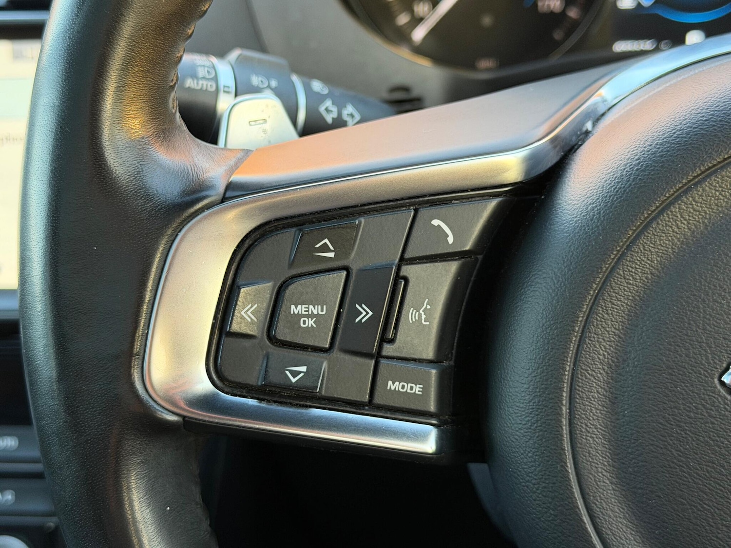 Used Jaguar F-Pace 2019 for sale - 76370537: Photo 28