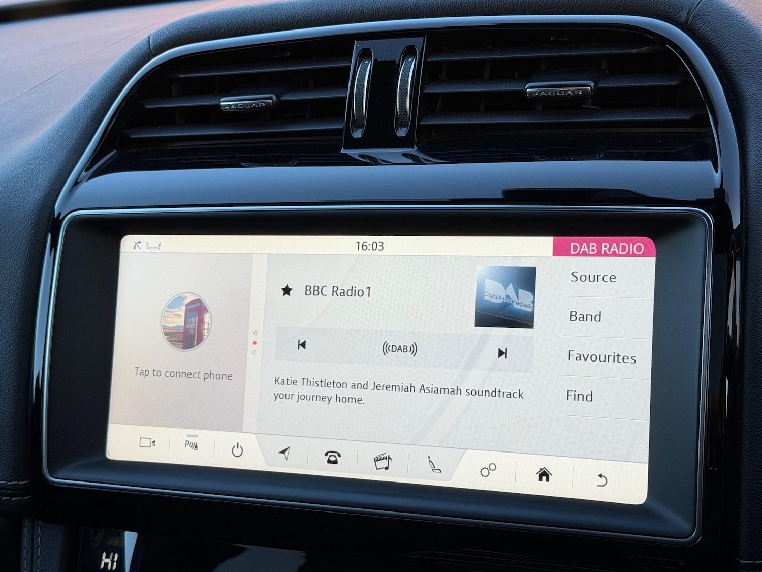 Used Jaguar F-Pace 2019 for sale - 76370537: Photo 35