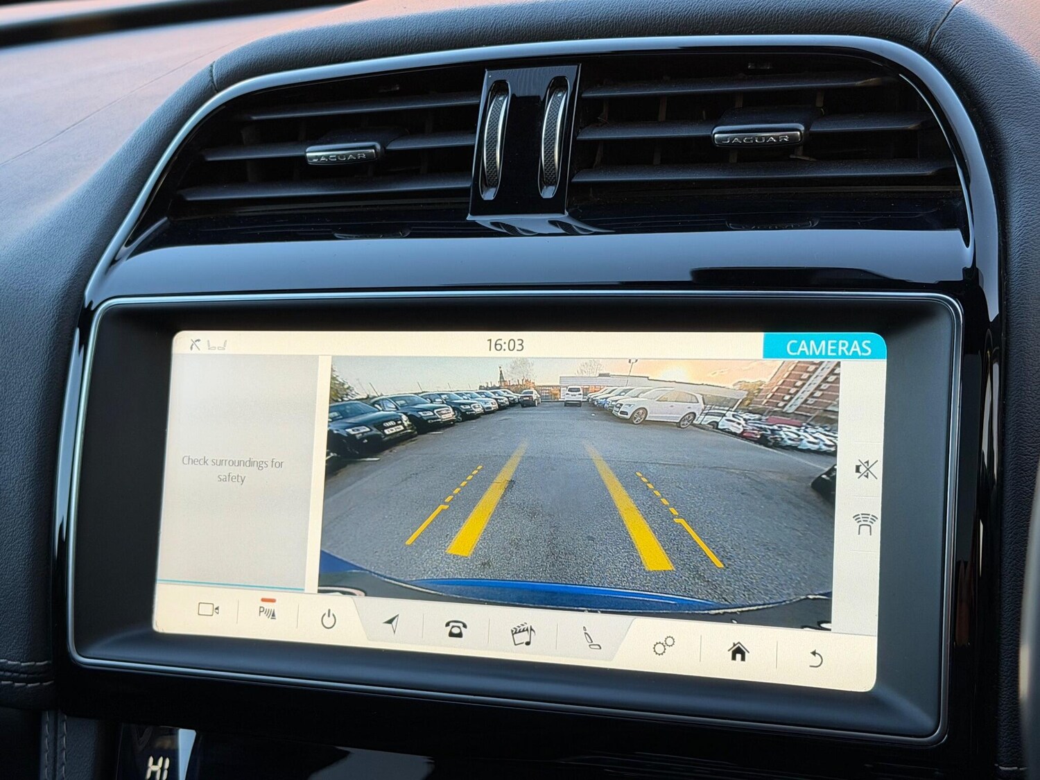 Used Jaguar F-Pace 2019 for sale - 76370537: Photo 38