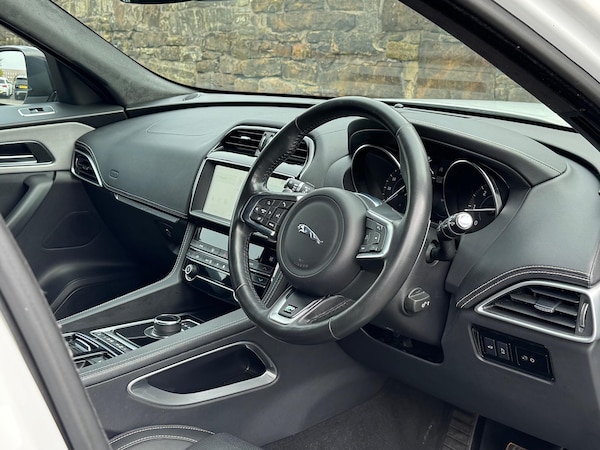 Used Jaguar F-Pace 2019 for sale - 76161084: Photo 11