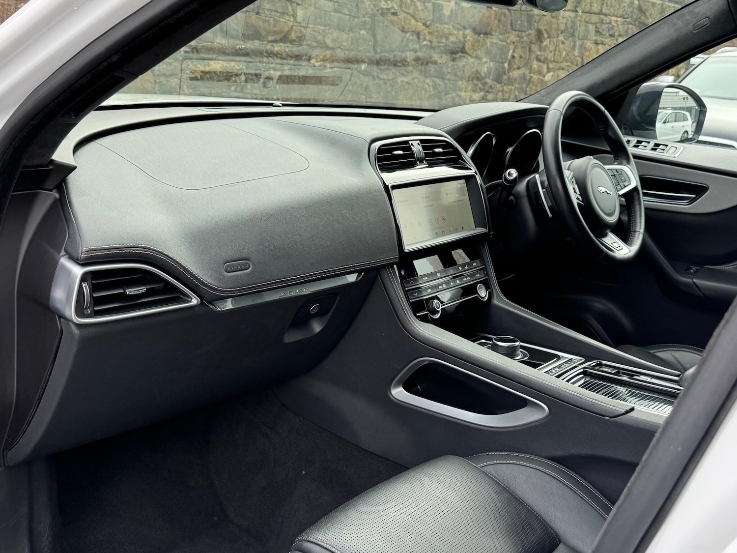 Used Jaguar F-Pace 2019 for sale - 76161084: Photo 13