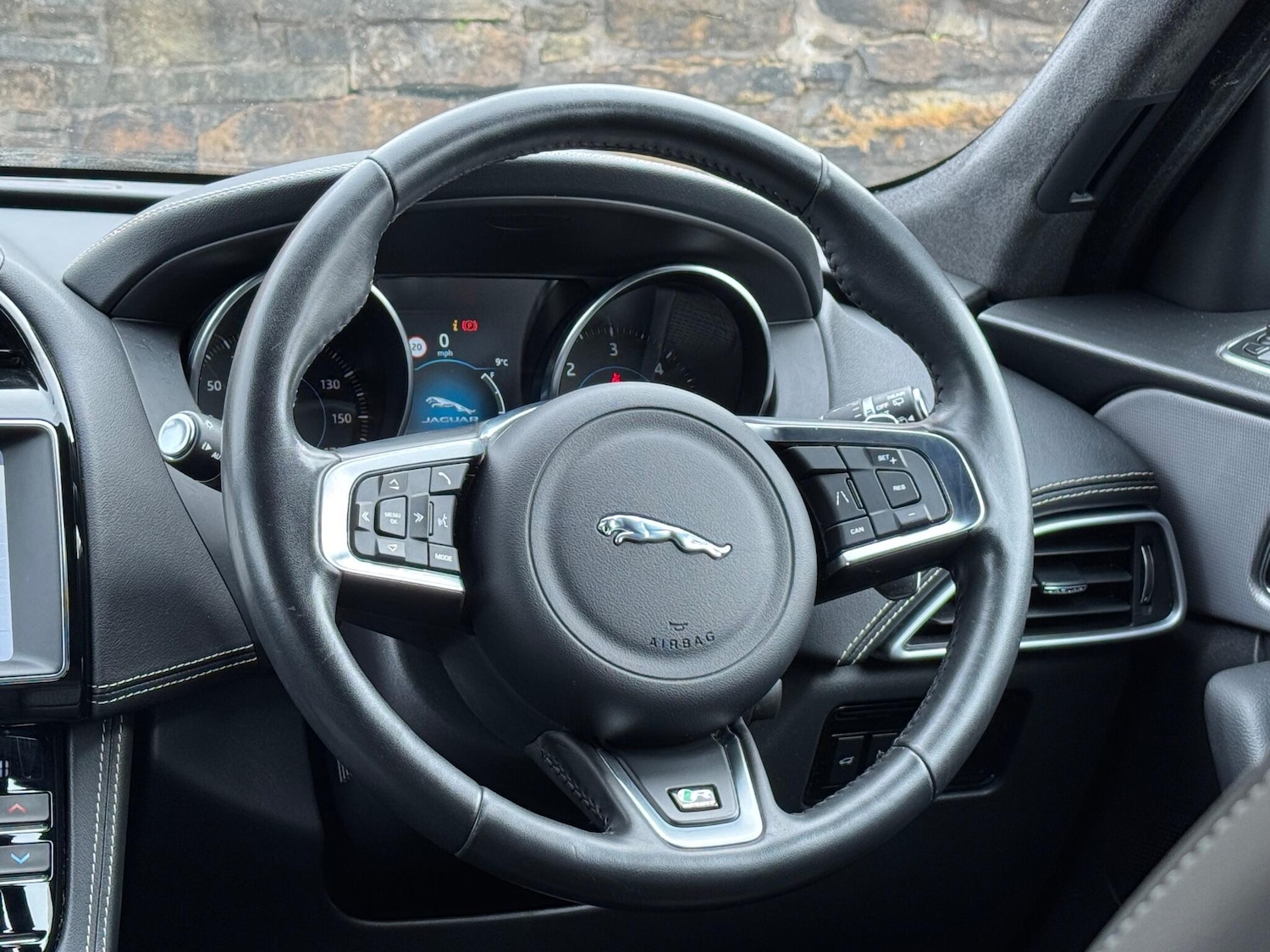 Used Jaguar F-Pace 2019 for sale - 76161084: Photo 23