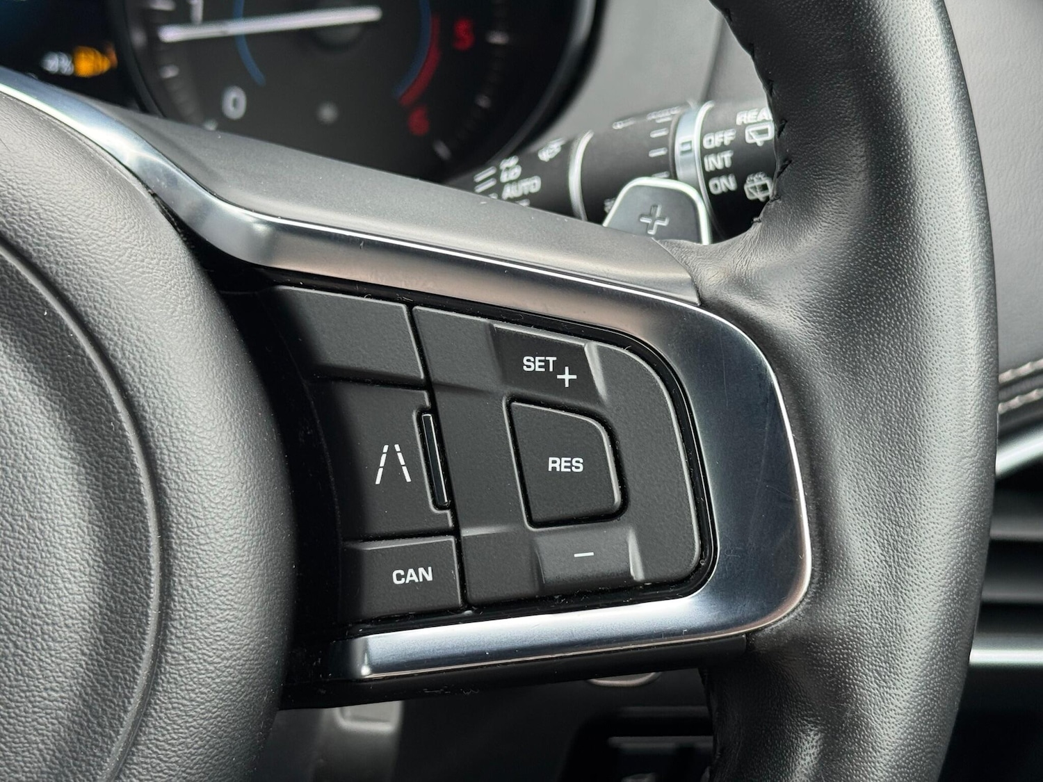 Used Jaguar F-Pace 2019 for sale - 76161084: Photo 24