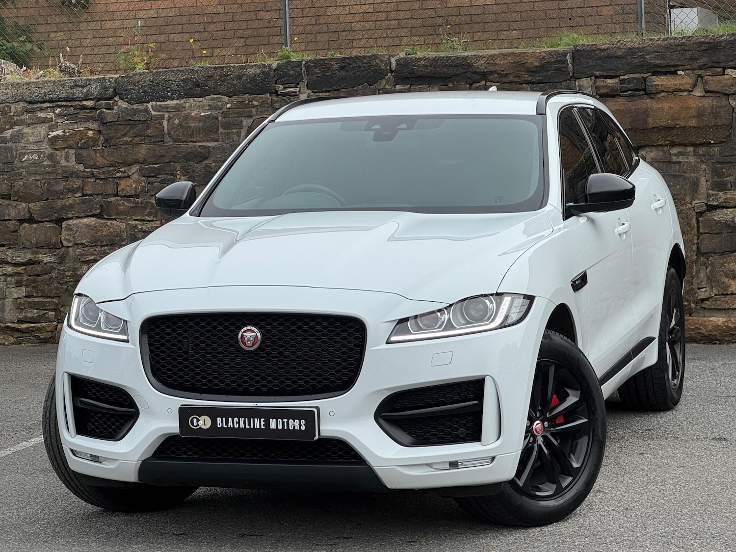 Used Jaguar F-Pace 2019 for sale - 76161084: Photo 3
