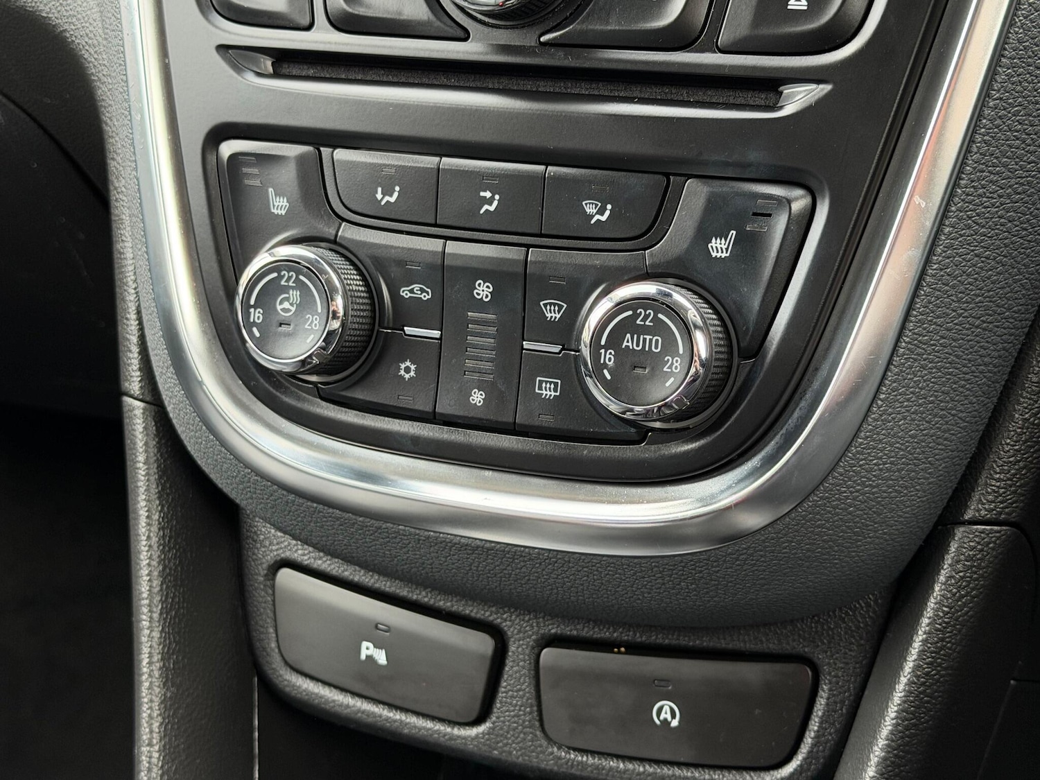 Used Vauxhall Mokka 2016 for sale - 76998918: Photo 31