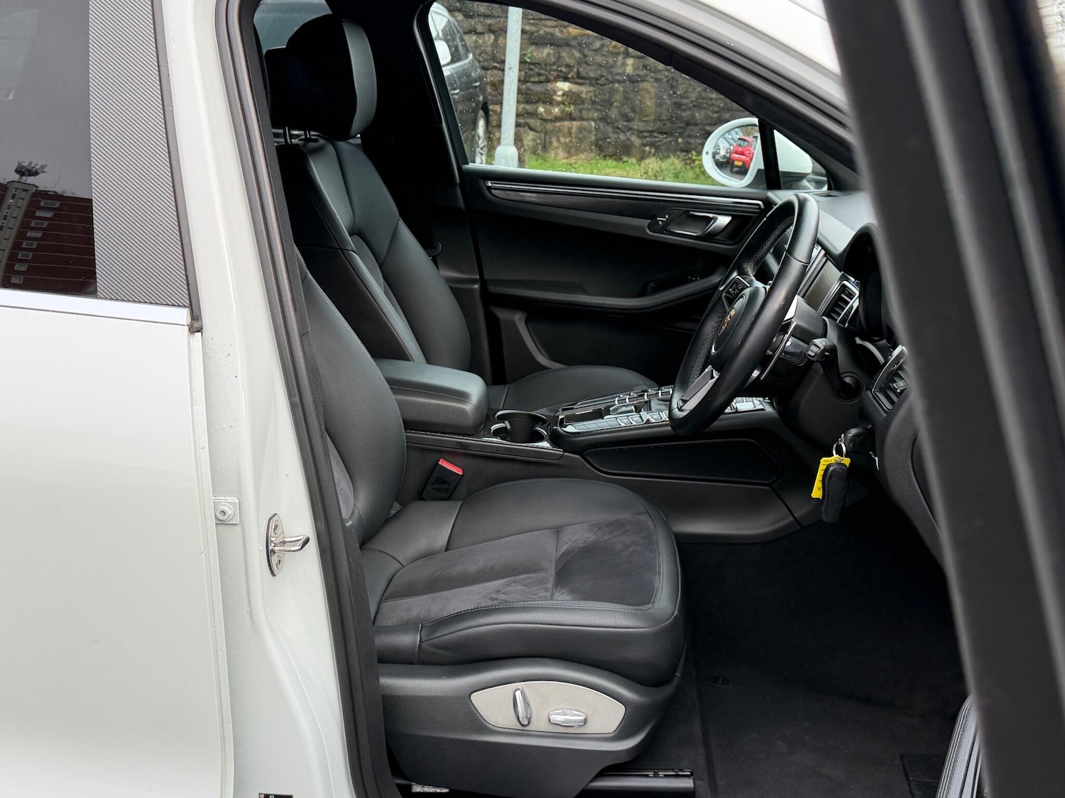 Used Porsche Macan 2014 for sale - 76994057: Photo 14