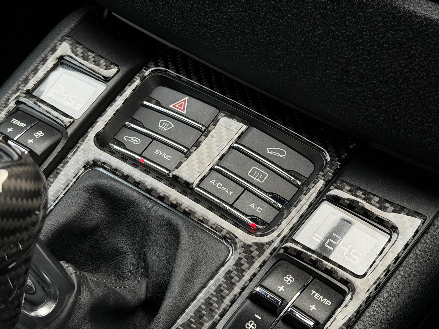 Used Porsche Macan 2014 for sale - 76994057: Photo 38