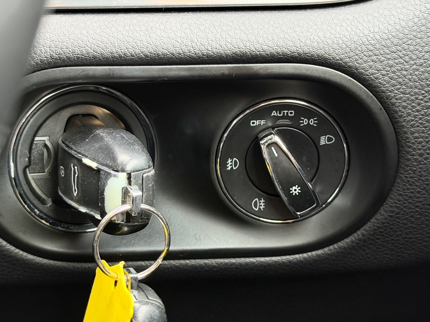 Used Porsche Macan 2014 for sale - 76994057: Photo 44