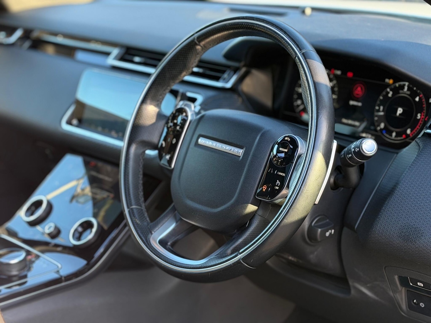 Used Land Rover Range Rover Velar 2018 for sale - 76935774: Photo 12