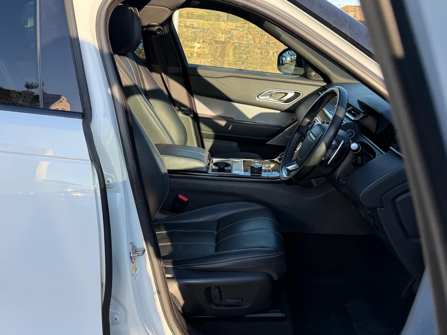 Used Land Rover Range Rover Velar 2018 for sale - 76935774: Photo 14