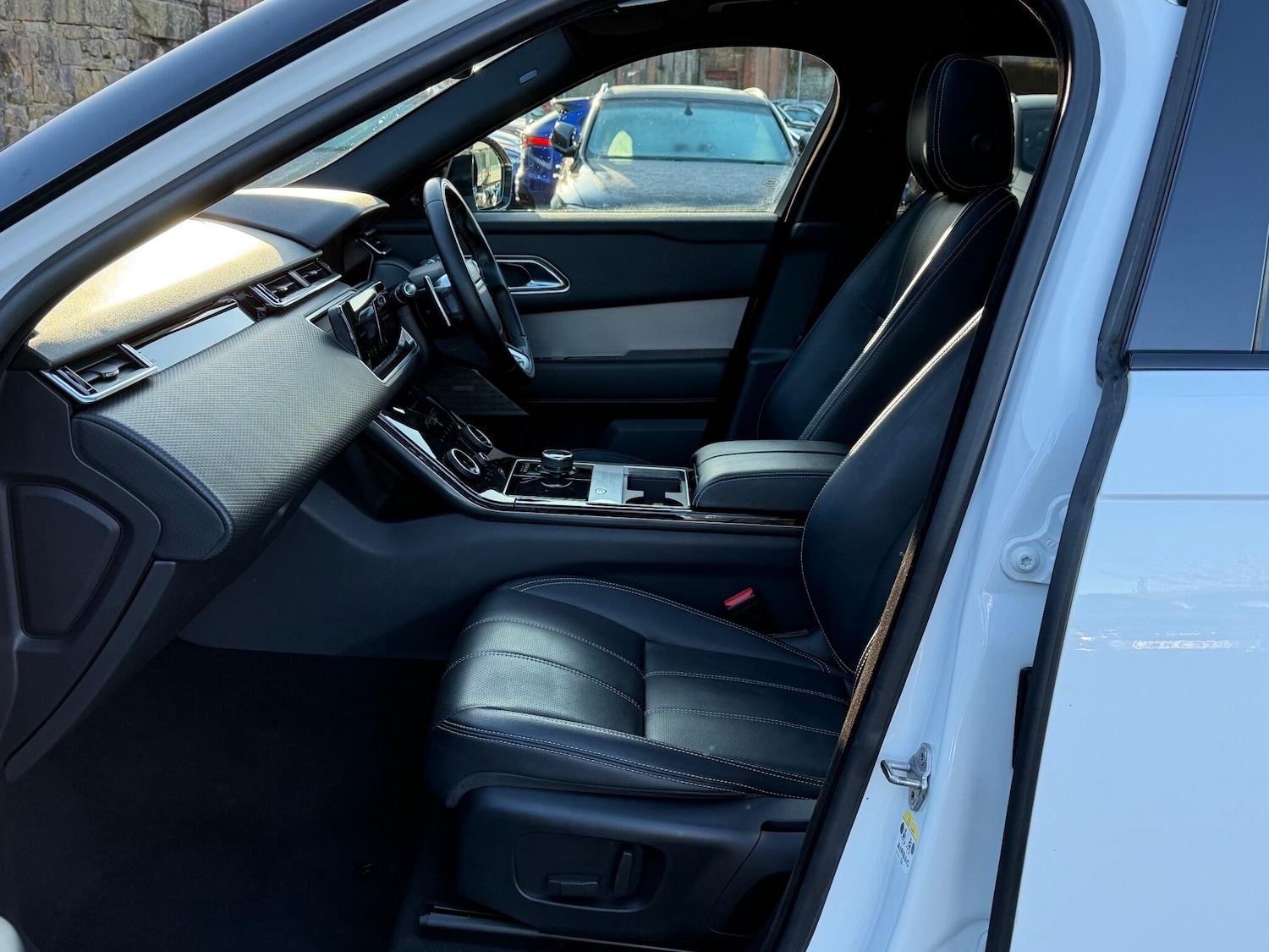 Used Land Rover Range Rover Velar 2018 for sale - 76935774: Photo 15