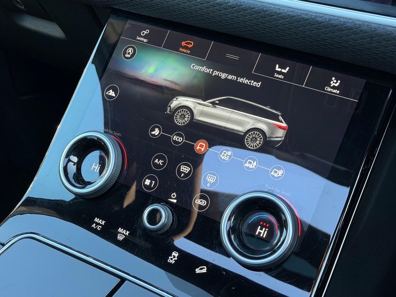 Used Land Rover Range Rover Velar 2018 for sale - 76935774: Photo 35