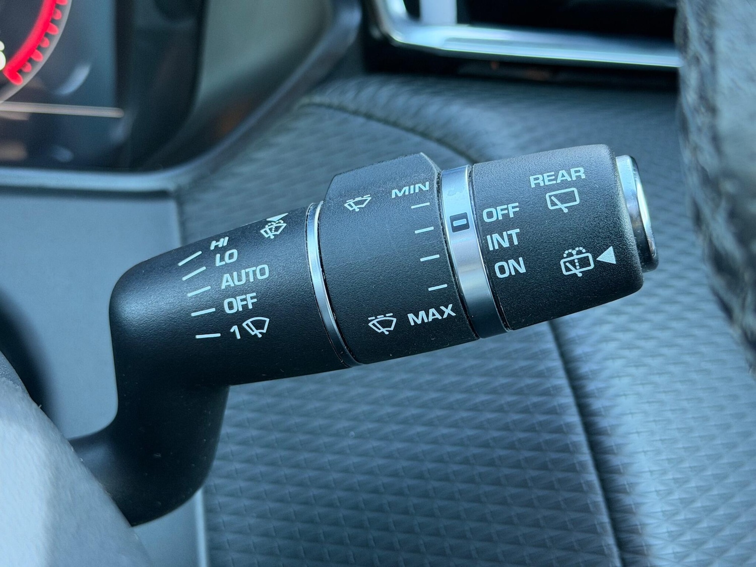 Used Land Rover Range Rover Velar 2018 for sale - 76935774: Photo 47