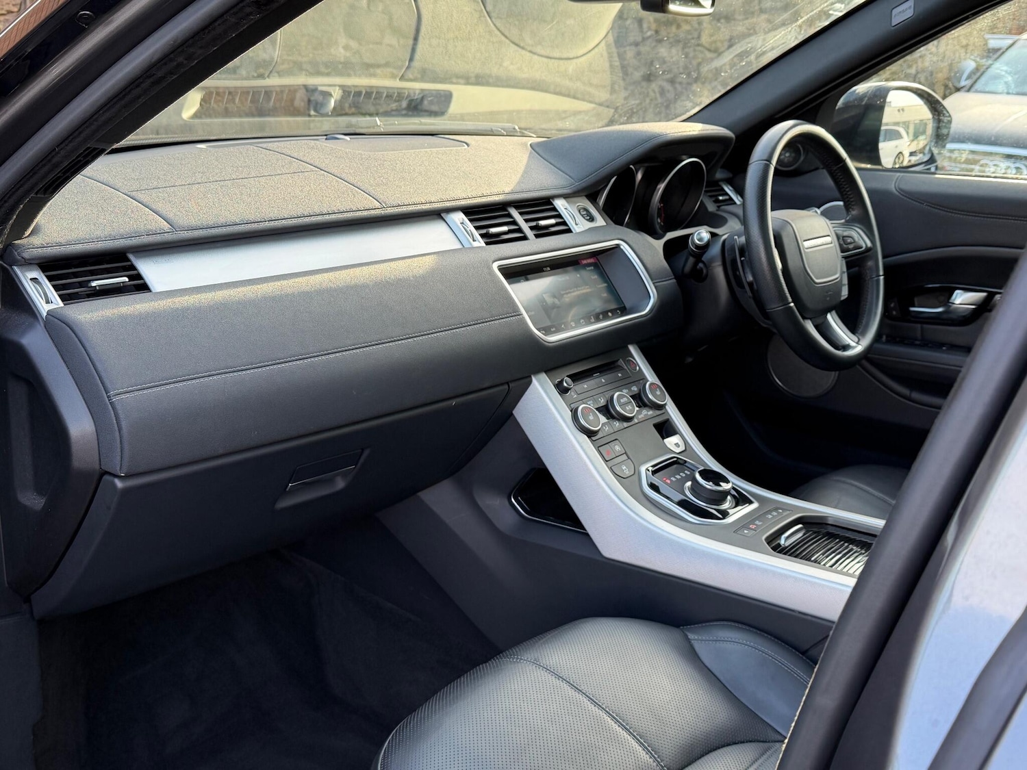 Used Land Rover Range Rover Evoque 2018 for sale - 76832518: Photo 14