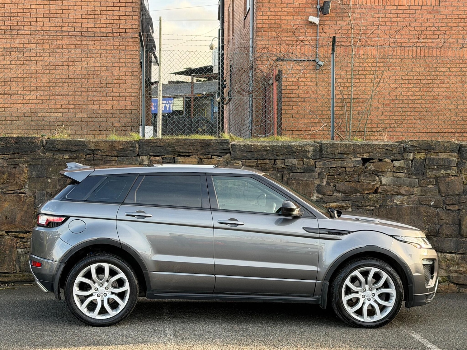Used Land Rover Range Rover Evoque 2018 for sale - 76832518: Photo 8