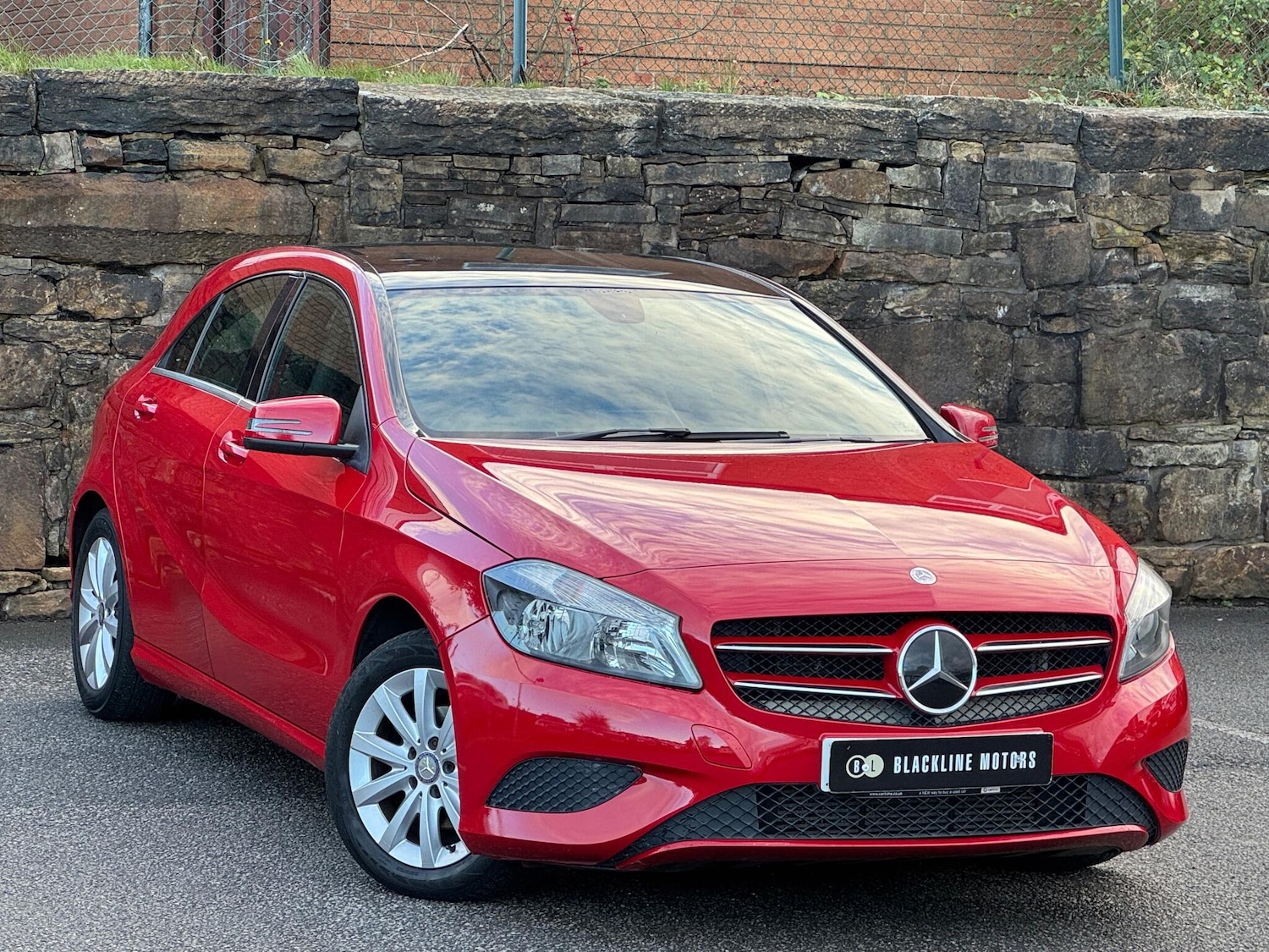 Used Mercedes-Benz A-Class 2014 for sale - 76337883: Photo 1