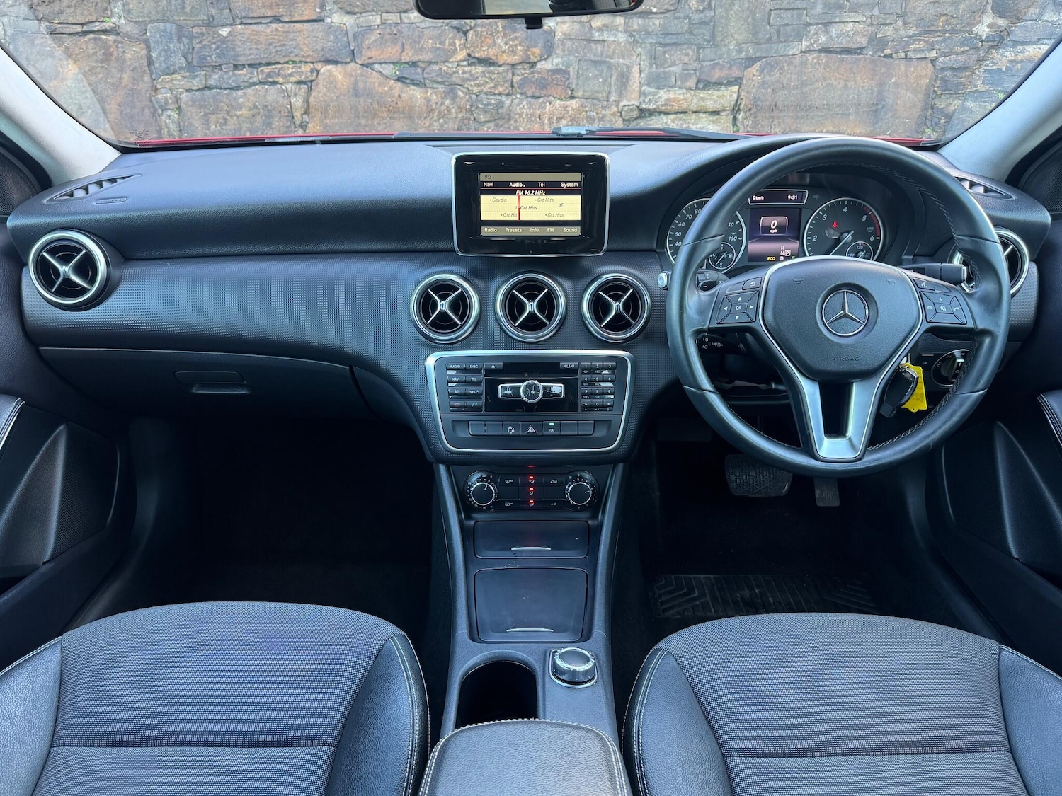 Used Mercedes-Benz A-Class 2014 for sale - 76337883: Photo 10