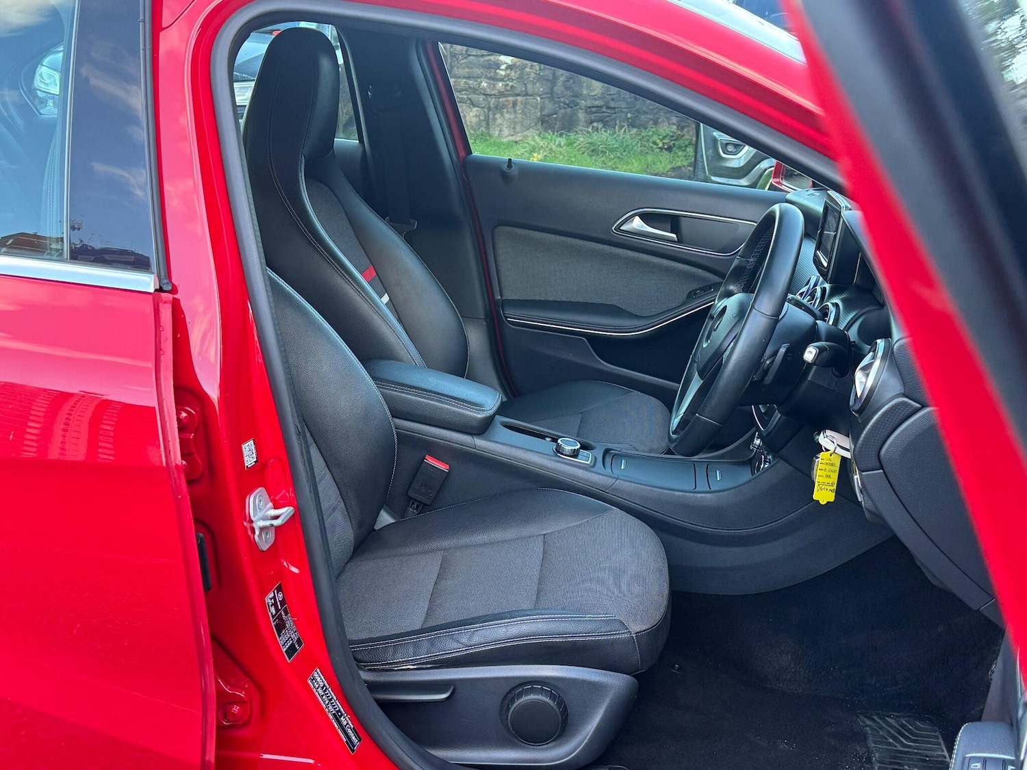 Used Mercedes-Benz A-Class 2014 for sale - 76337883: Photo 14