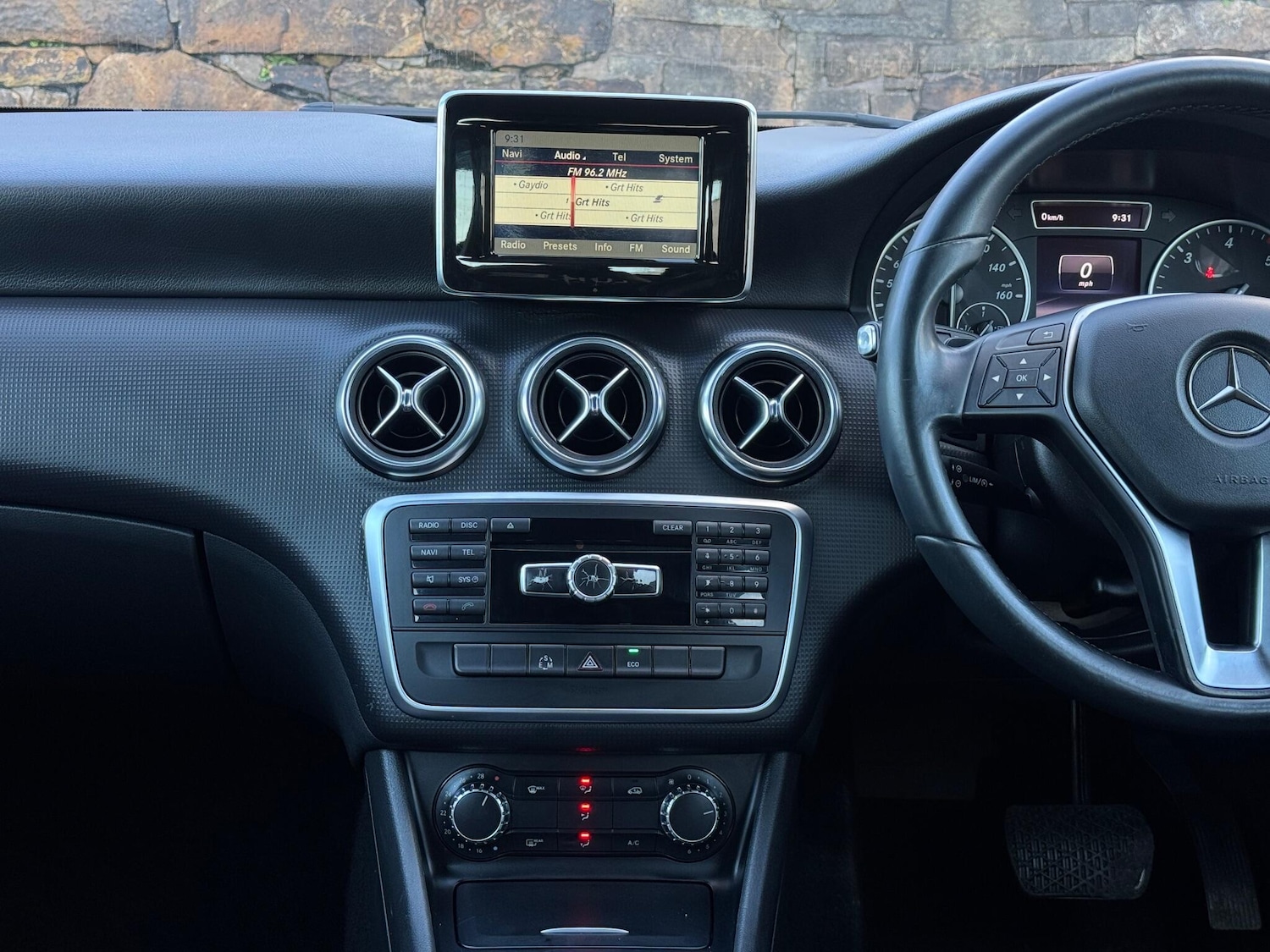 Used Mercedes-Benz A-Class 2014 for sale - 76337883: Photo 27
