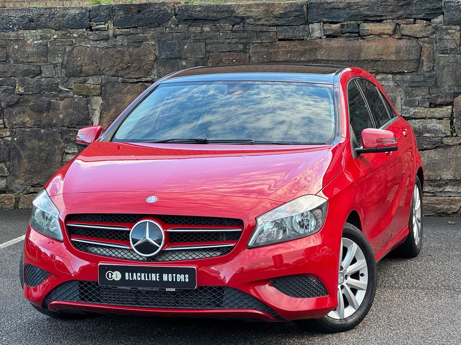 Used Mercedes-Benz A-Class 2014 for sale - 76337883: Photo 3