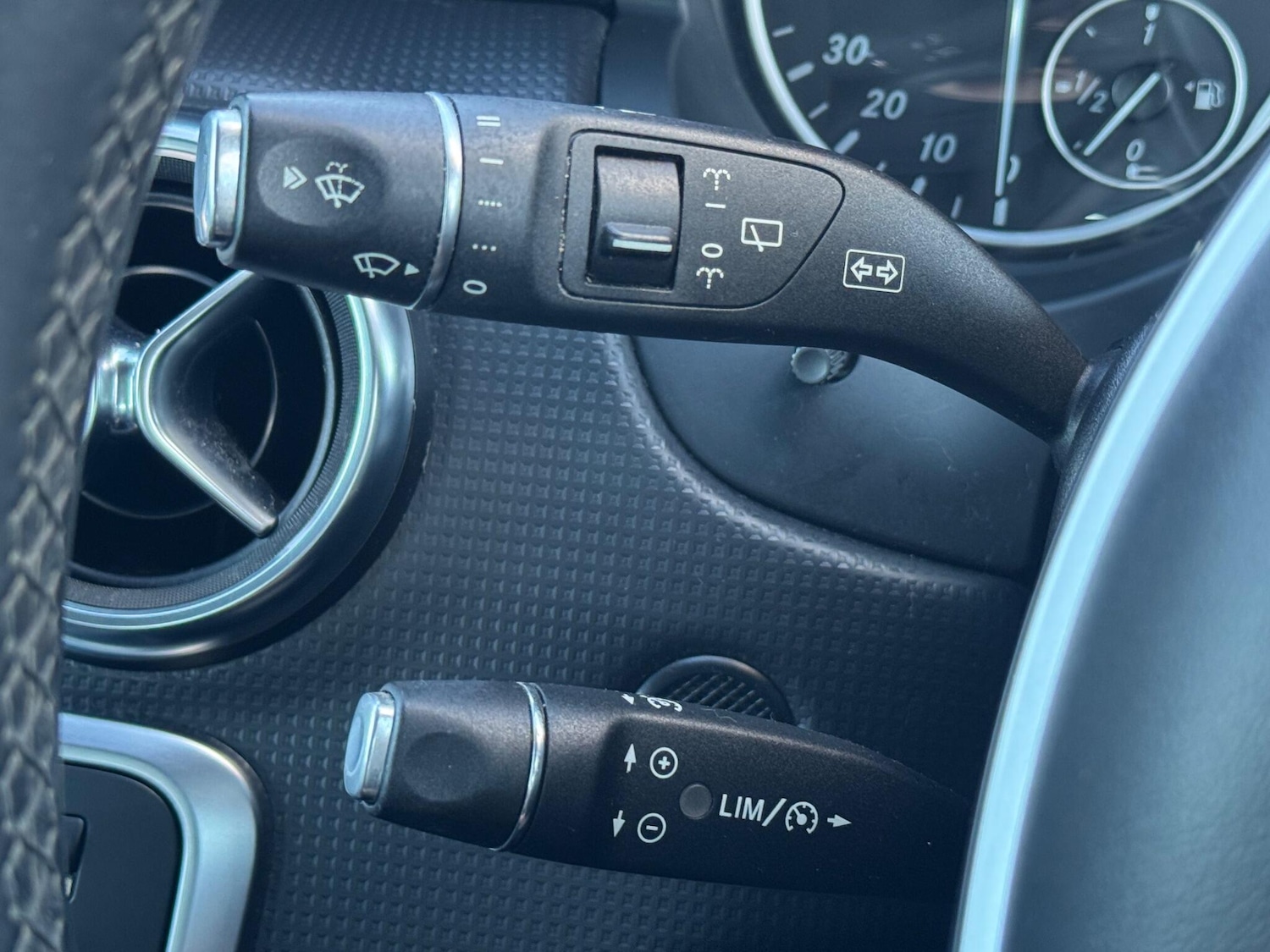 Used Mercedes-Benz A-Class 2014 for sale - 76337883: Photo 45