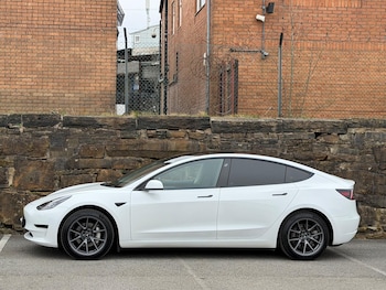 Used Tesla Model 3 2021 for sale - 77909120: Photo