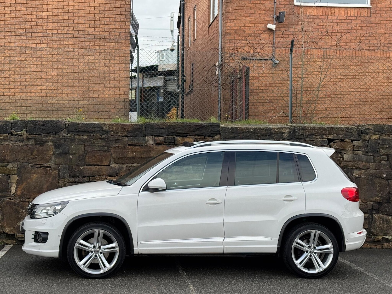 Used Volkswagen Tiguan 2013 for sale - 76993072: Photo 4