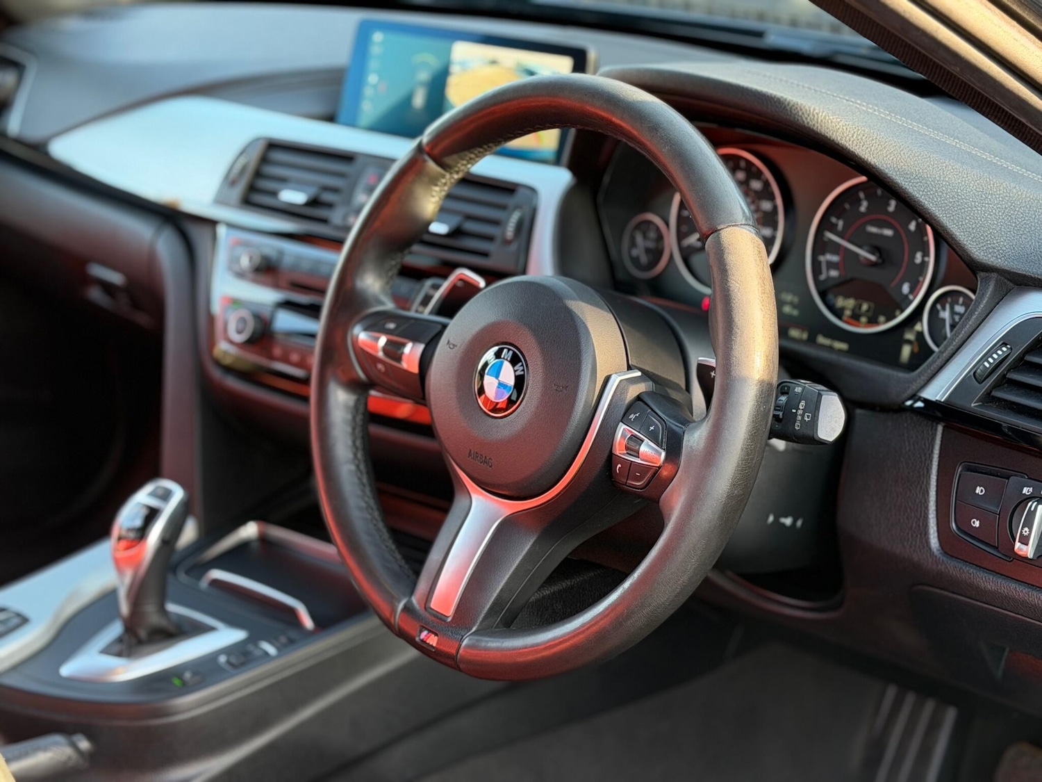 Used BMW 3 Series 2017 for sale - 76613179: Photo 12