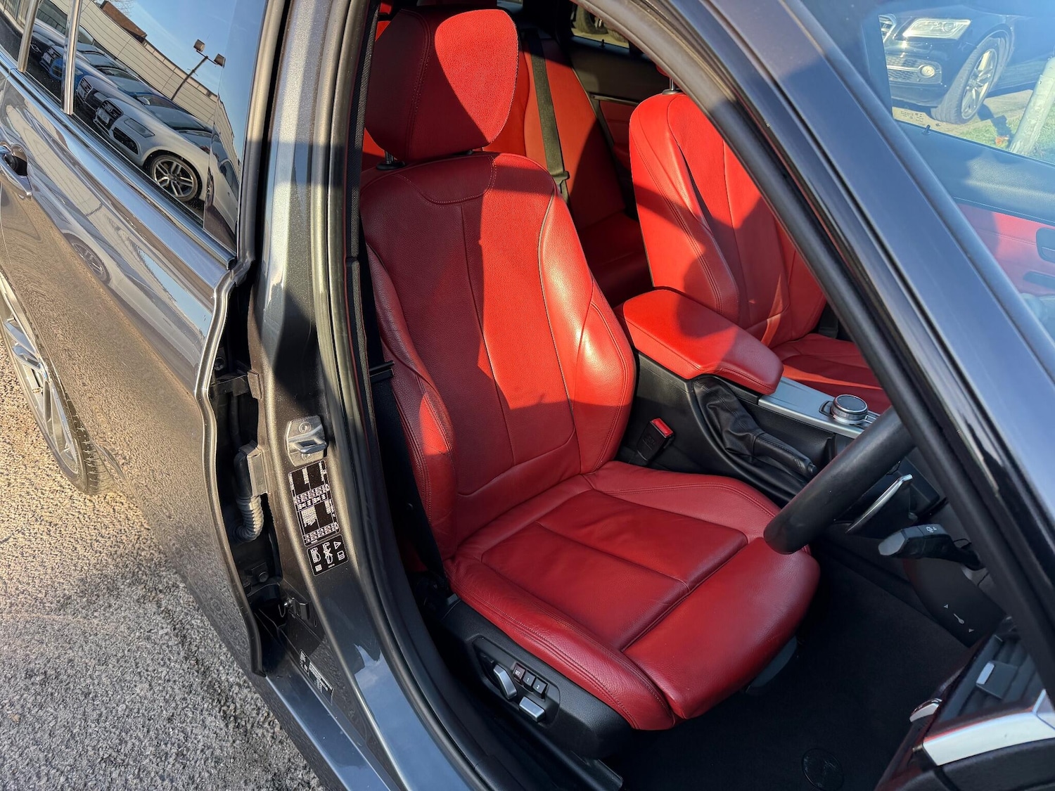 Used BMW 3 Series 2017 for sale - 76613179: Photo 16